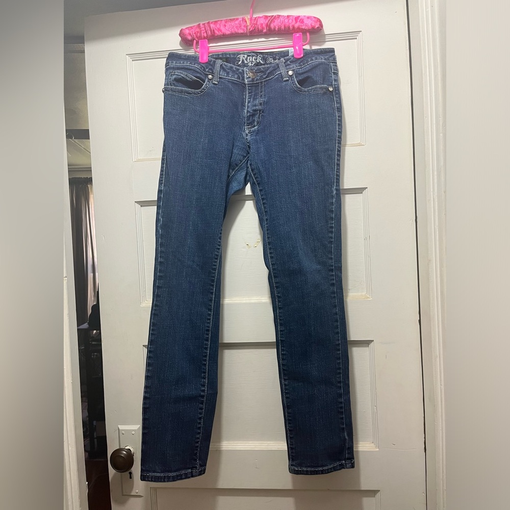 Women’s wranglers rock 47 style size 7 x 31.